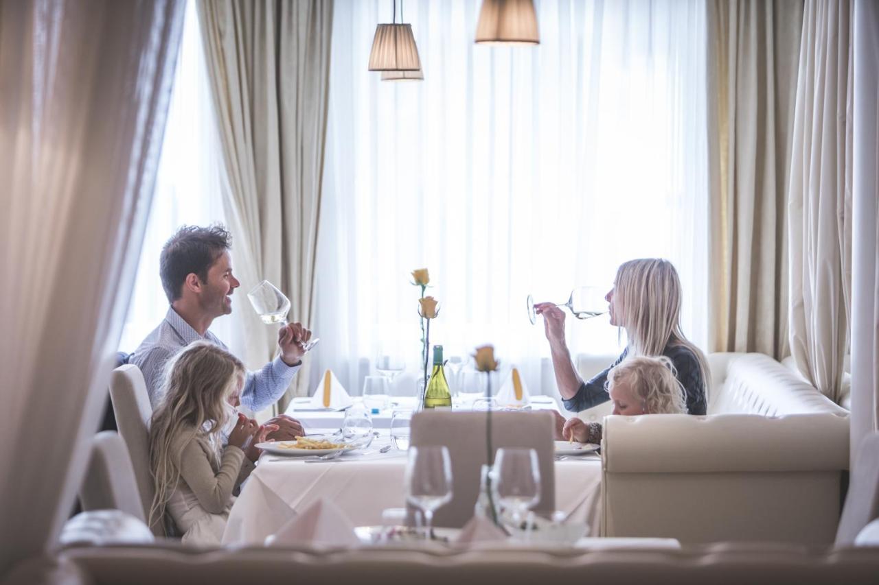Hotel Fameli Olang 외부 사진